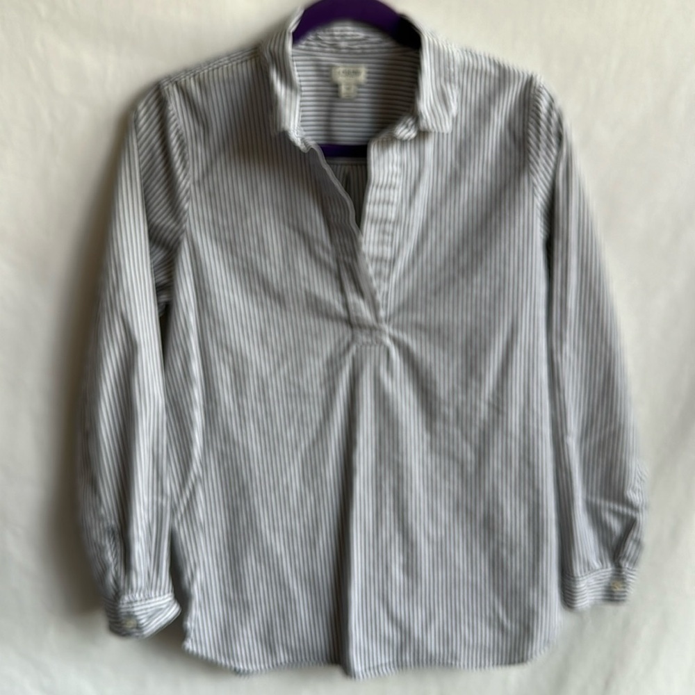 J. Crew vertical striped V-neck pullover shirt, size M